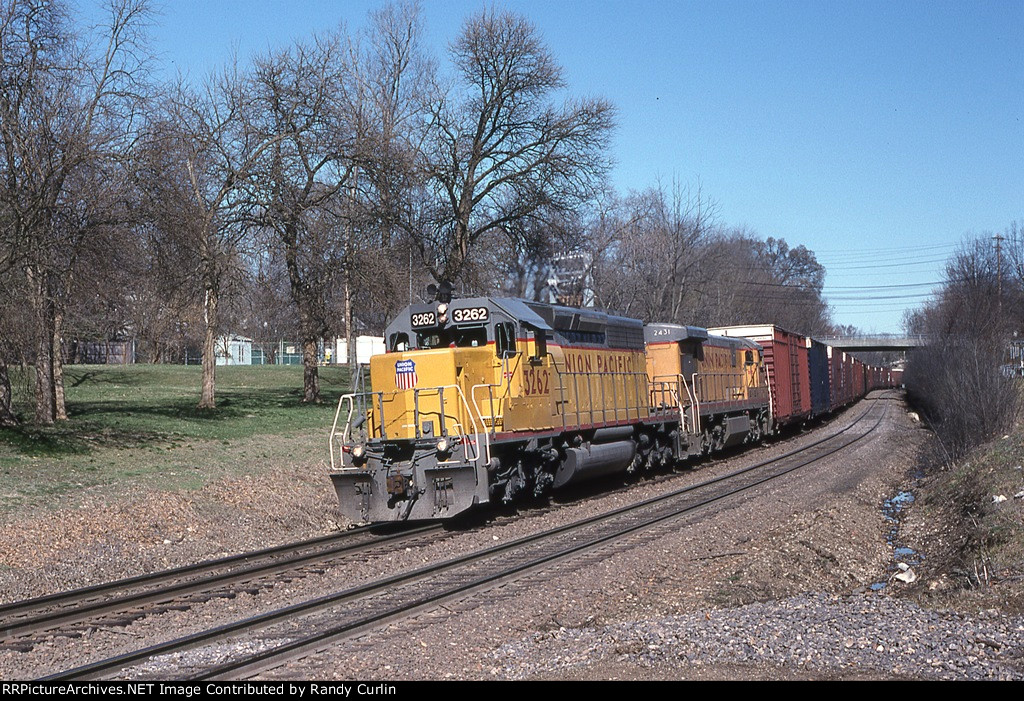 UP 3262 at Kirkwood